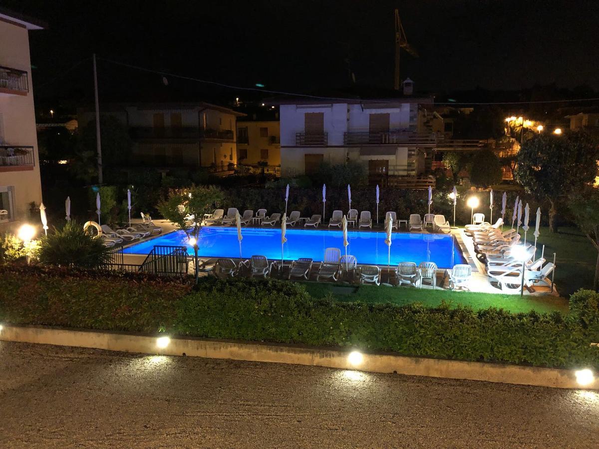 Hotel Paradiso バルドリーノ エクステリア 写真